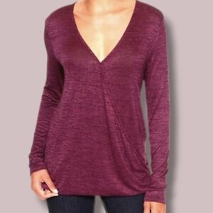 ❤️ Gap Lightweight, Soft Spun Crossover Top in Ruby Wine Color